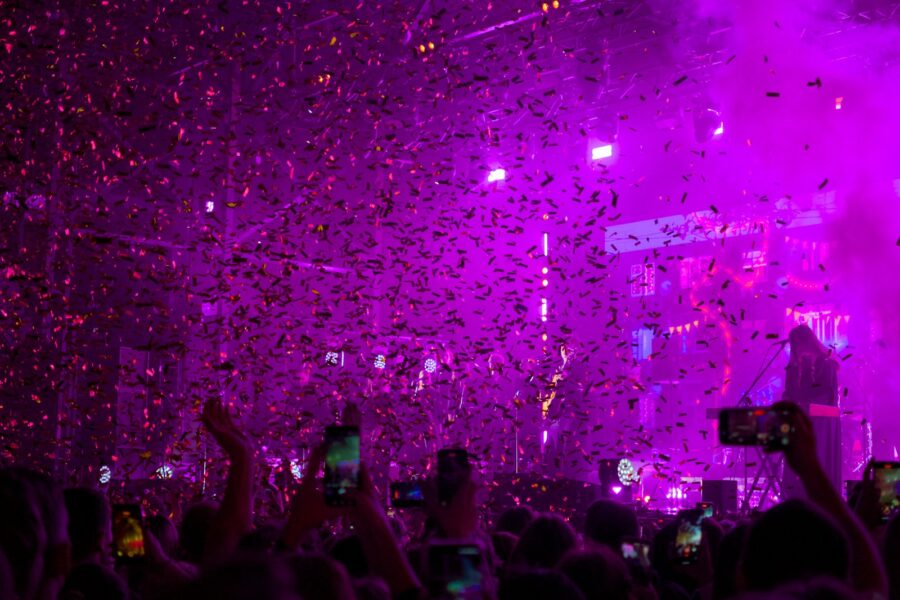 Kpop fans concert lightsticks crowd