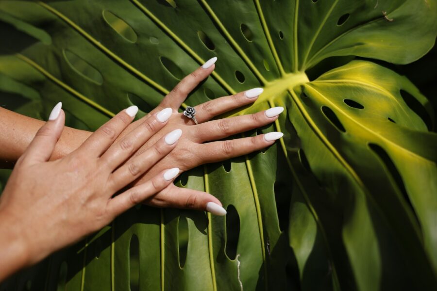 Nail trends 2026 colors shapes finishes feel current