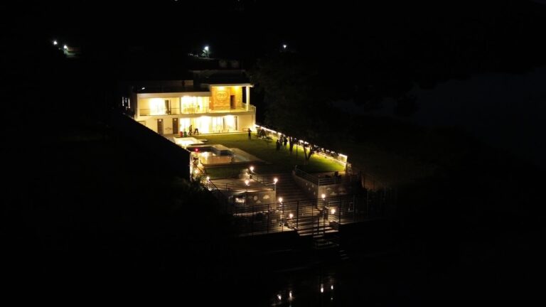 Korean reality dating villa night view