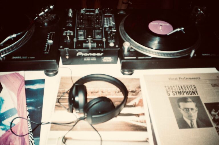 Lofi beats cafe