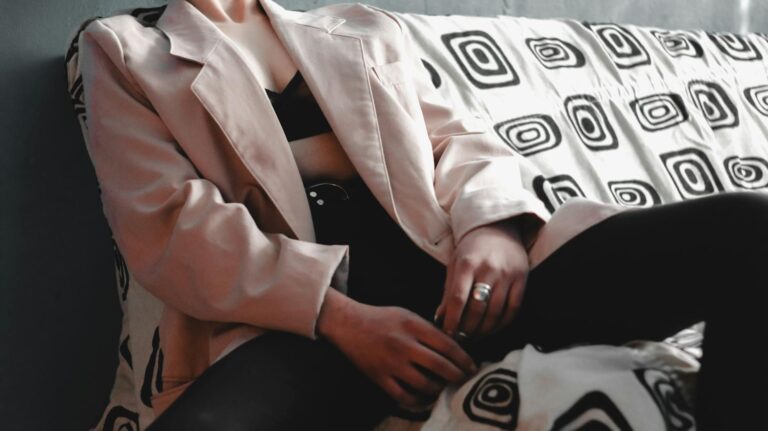 Minimalist party outfit