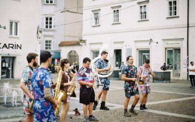 How outdoor live music pop-ups are changing the rhythm of city life