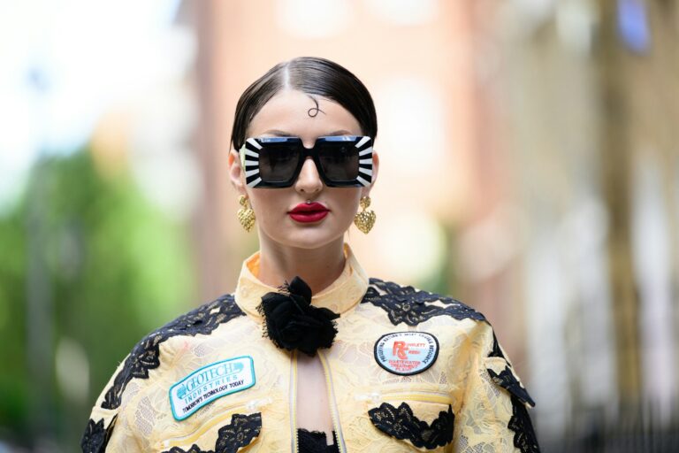 How wear bold