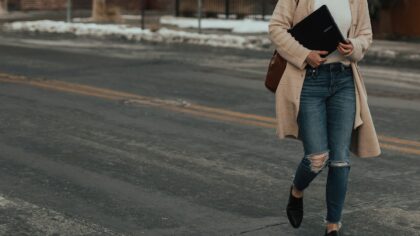 The rise of quiet street style: how subtle details are reshaping casual fashion