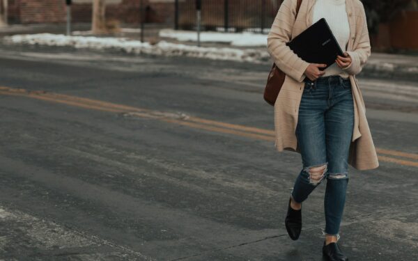 The rise of quiet street style: how subtle details are reshaping casual fashion